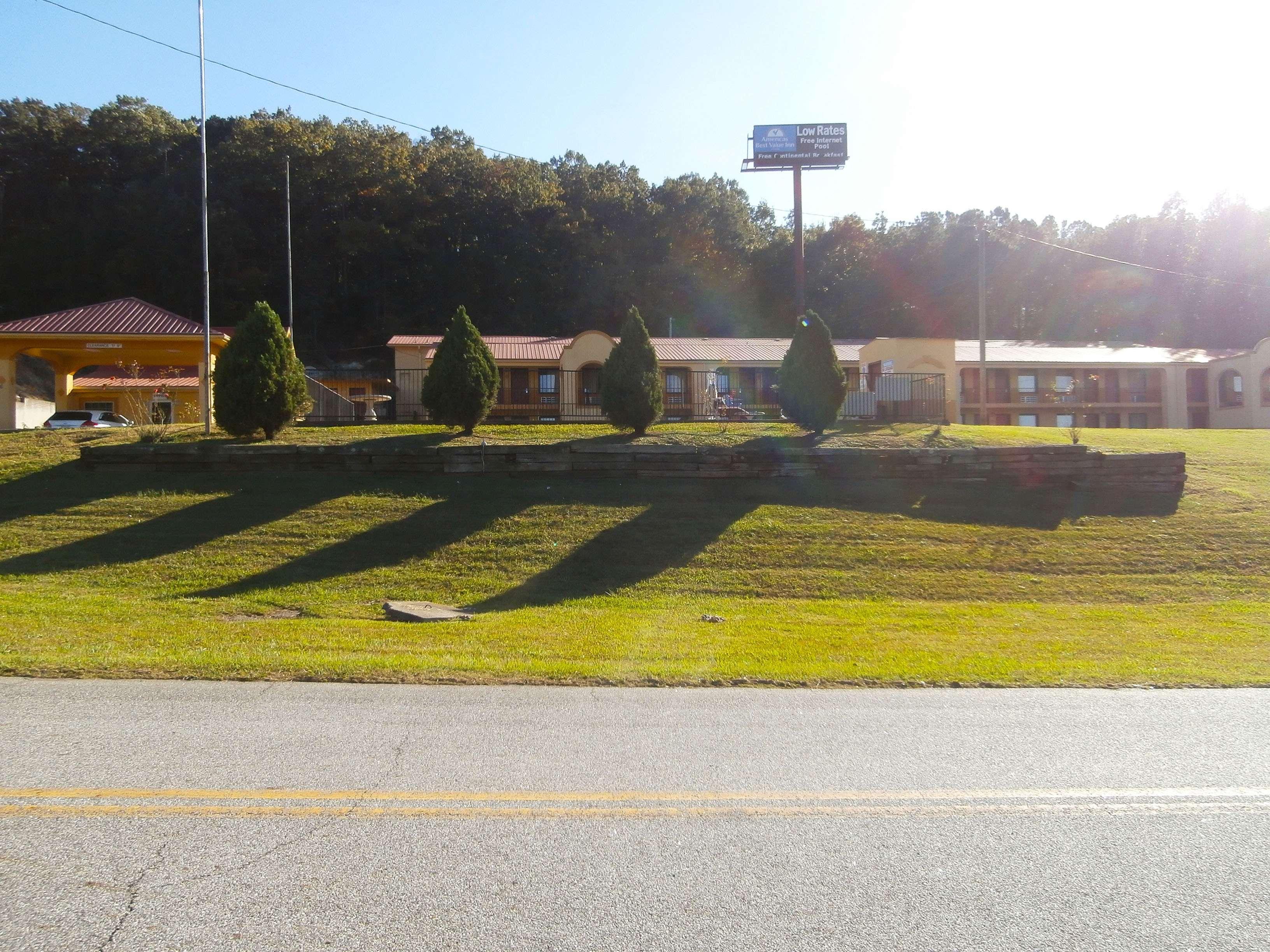 Americas Best Value Inn Cartersville 2*