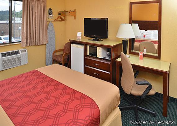 Americas Best Value Inn Cartersville Hotel 2*