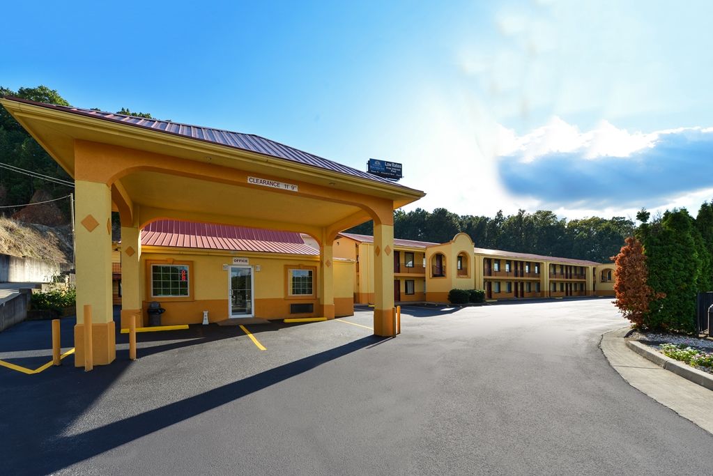 Americas Best Value Inn Cartersville Hotel